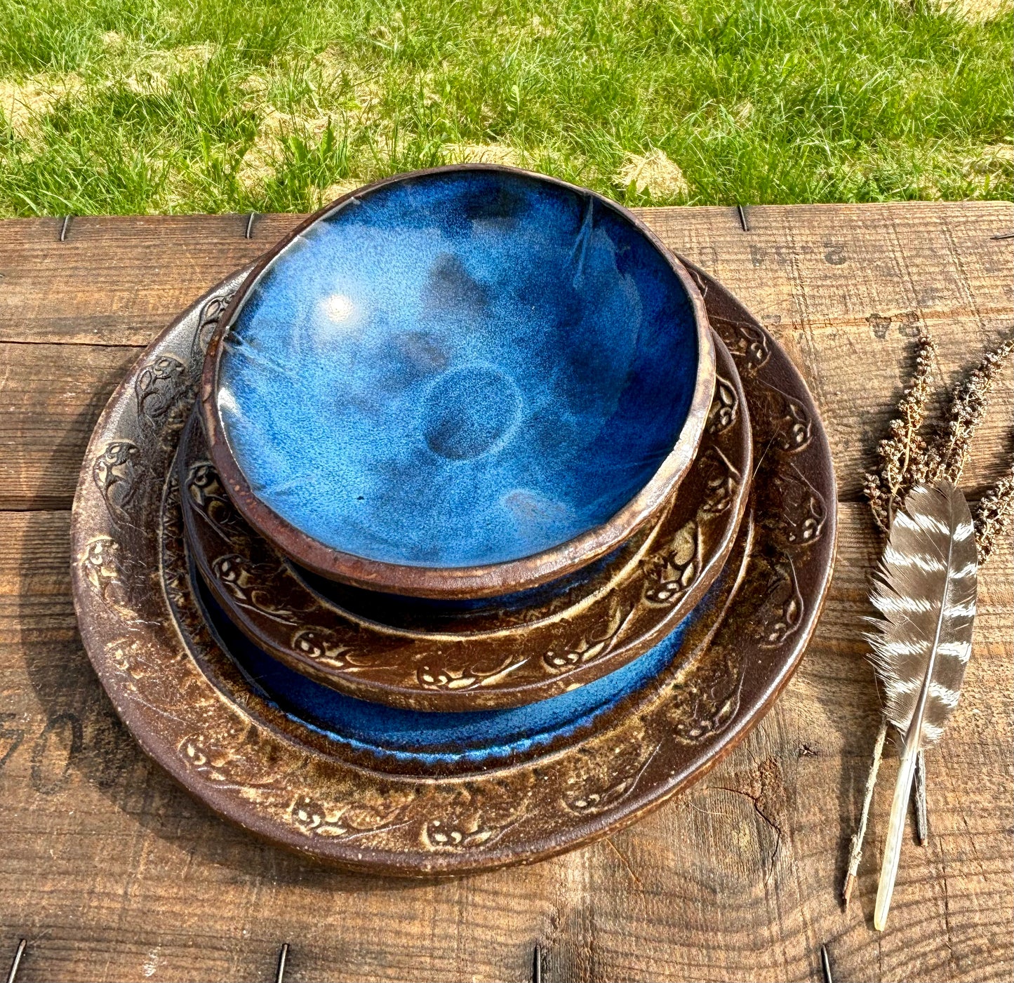 Rustic Wild Buffalo Dinnerware Set ~ Deep Blue & Brown Edging