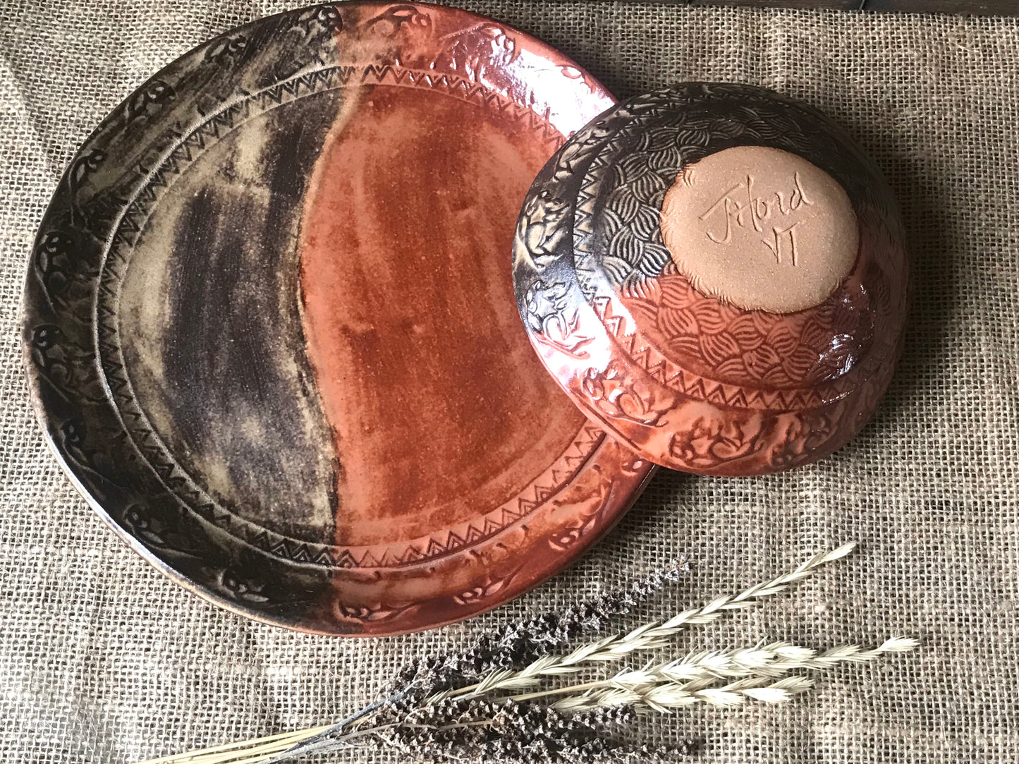 Rustic Wild Buffalo Dinnerware ~ Dinner Plate/Bowl ~ Sedona Red & Brown