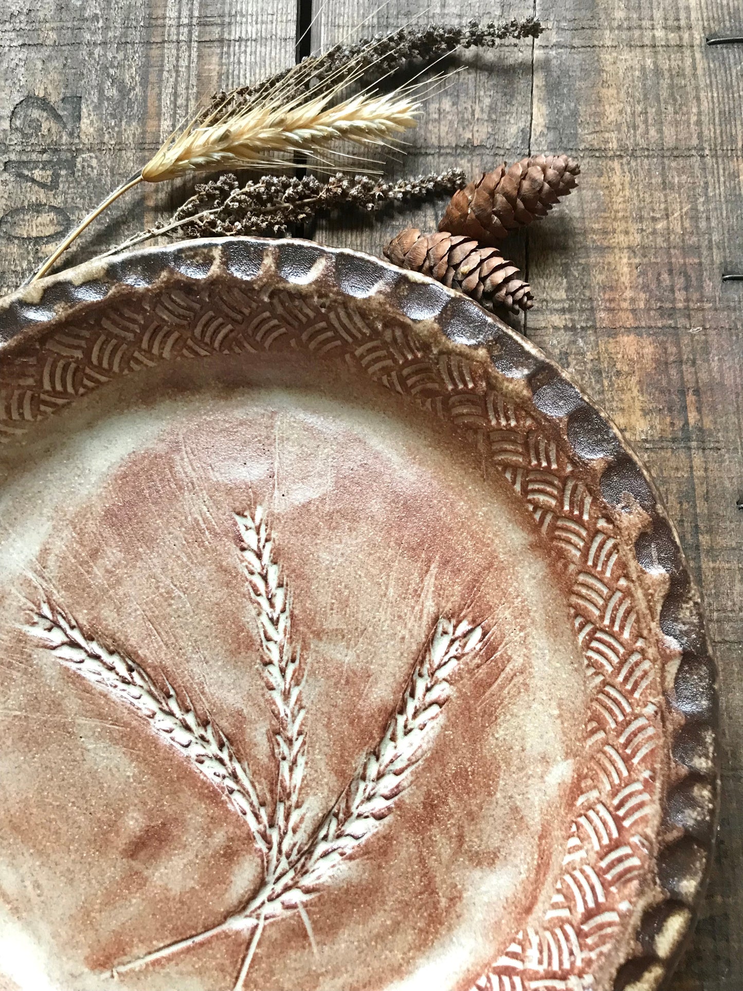 Rustic Wild Grasses / Wheat & Basketweave Pie Dish ~ 10” ~ Red Sand & Brown Glaze